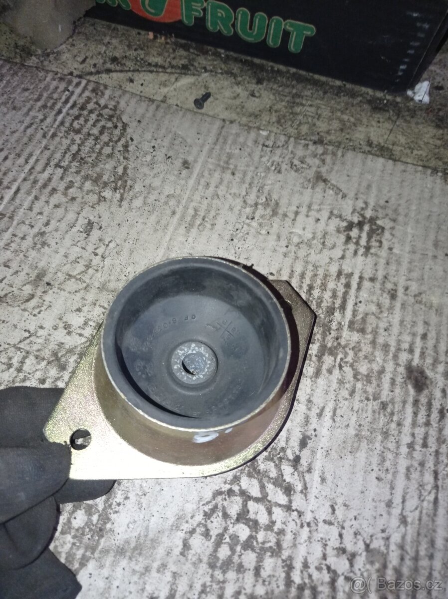 Lancia thema silentblocky motoru - 3