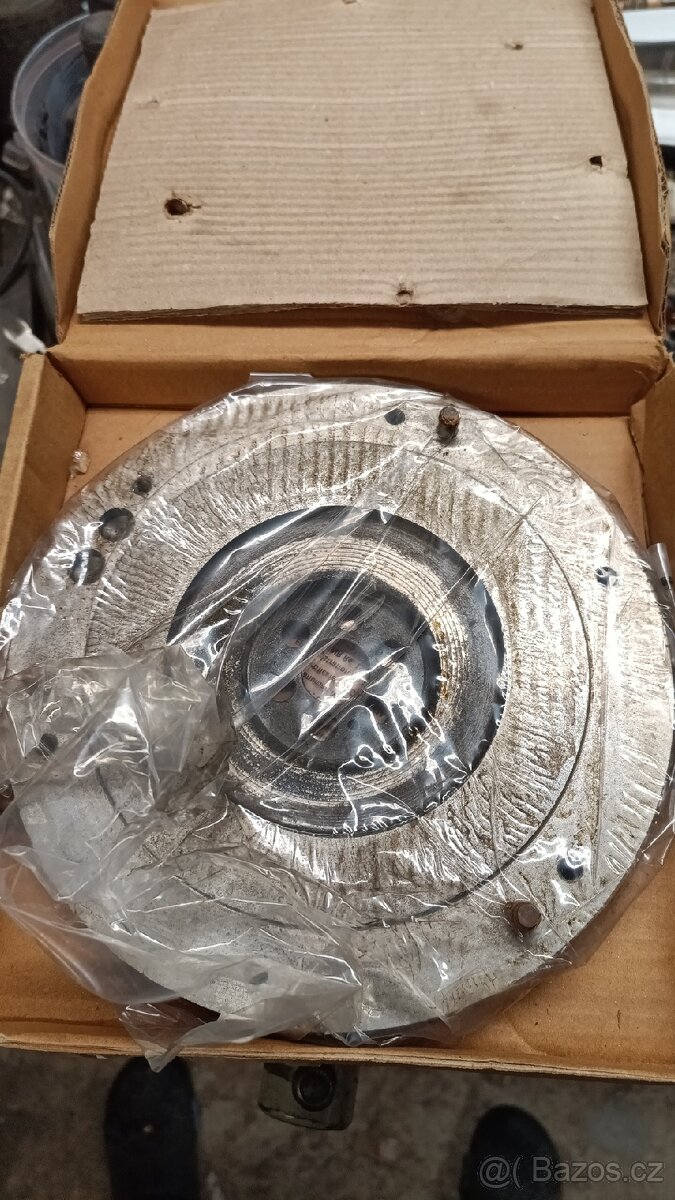 Náhradní díly Suzuki samurai Vitara jimmy i celá auta - 3