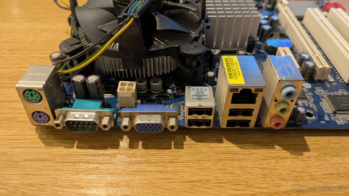 ASRock G31M-GS s iGPU + Core 2 Duo E8400 + 4 GB RAM + SSD - 3