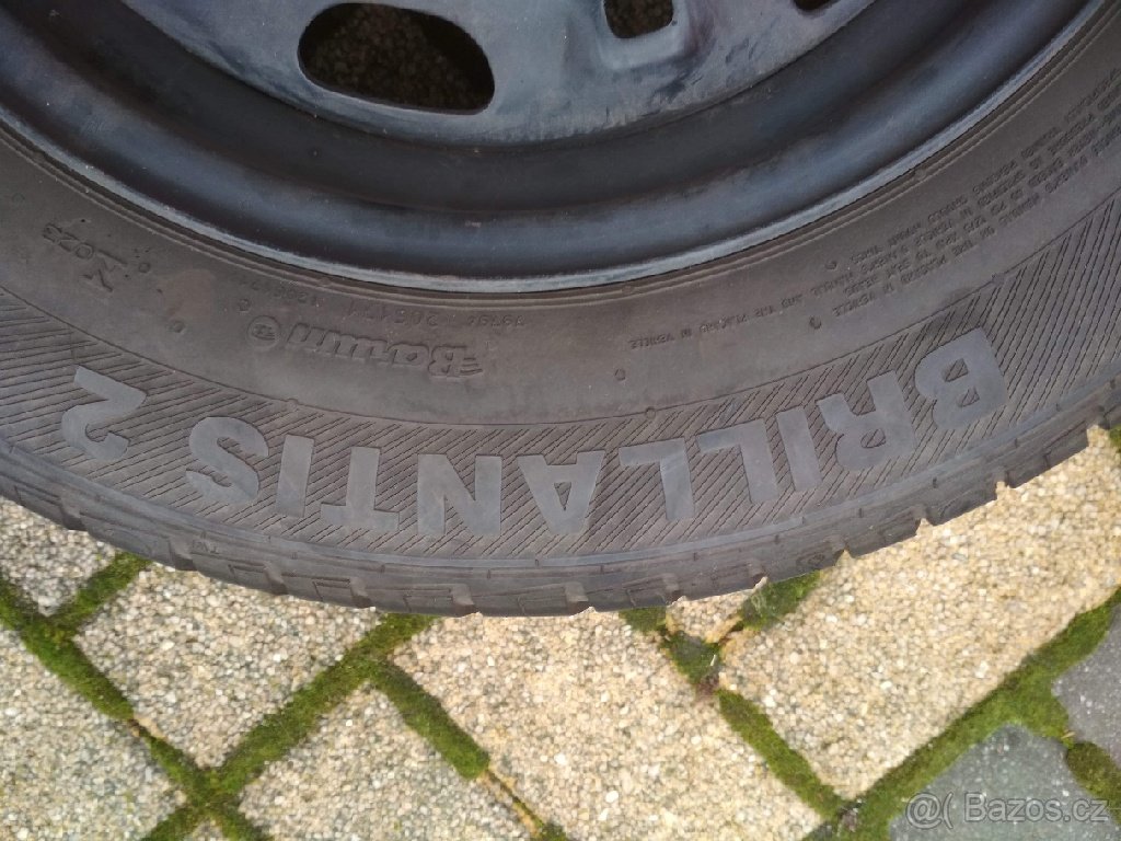 4xLetní pneumatiky na plech.discich na Fabii cena za všechny - 3