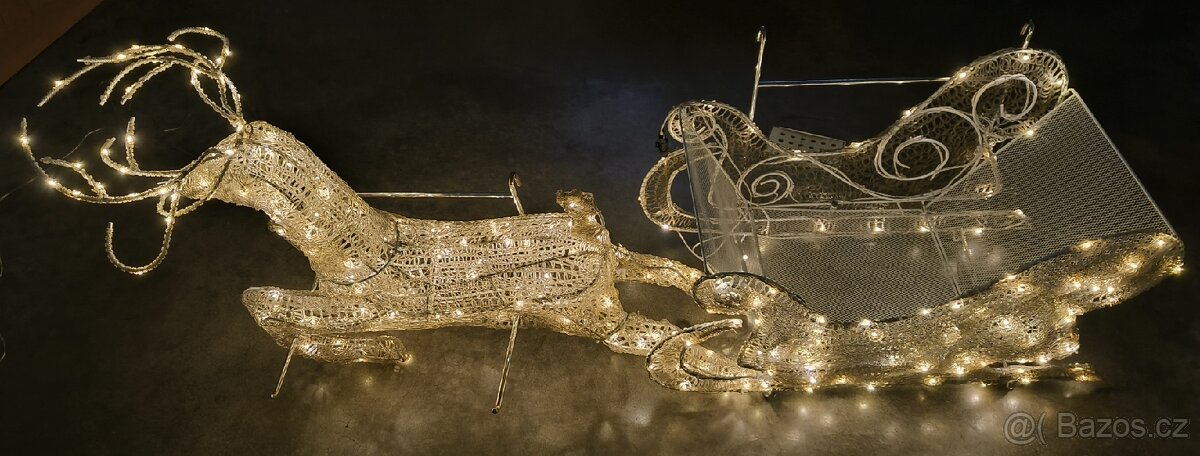 Vánoční sob se saněmi osvětlený dekorace - 3