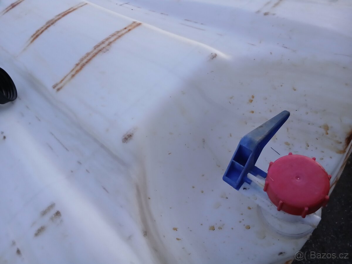 Ibc. 1000 litrů - 3