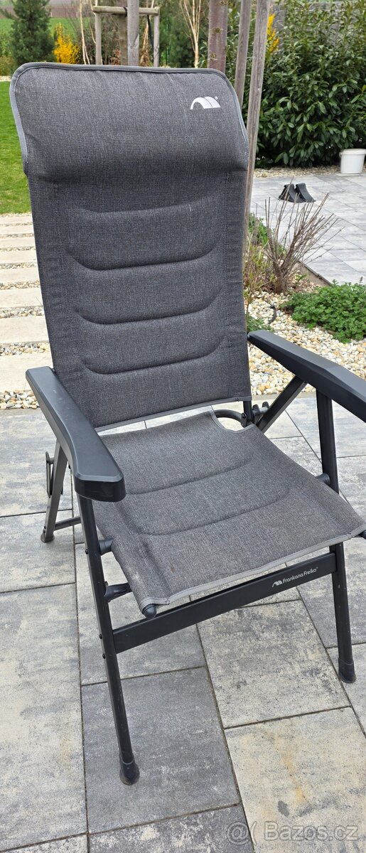 Kempingový nabytek - 3