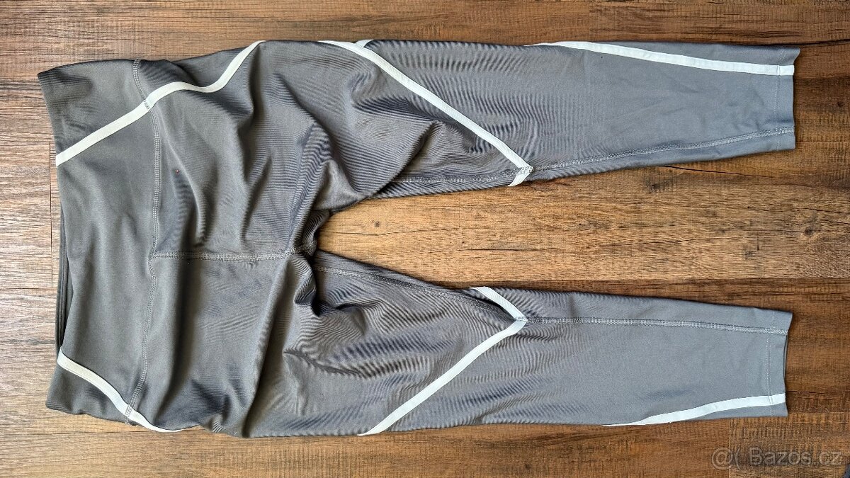 Legíny Under Armout - 3