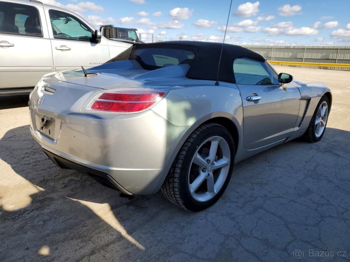 2009 Saturn Sky - 3