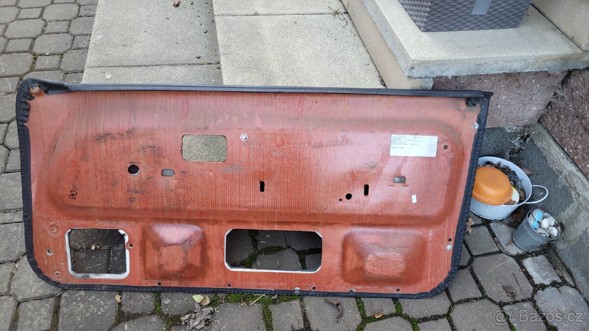 Peugeot 106 tapce dveří. - 3