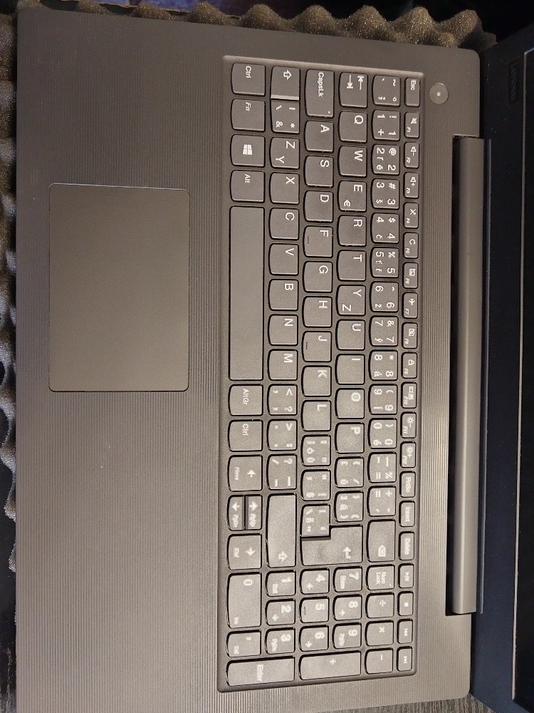 Notebook Lenovo V130-15IKB - 3