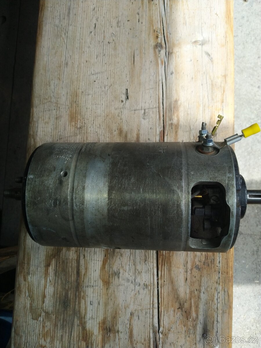 Prodám repasovaný dynamo na vw brouk nebo - 3