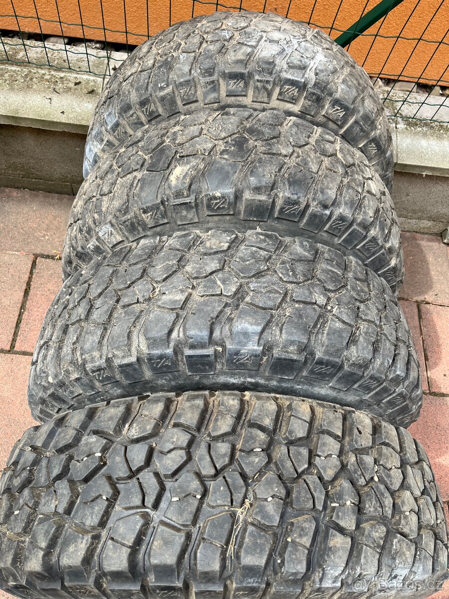 235/75 r15 Mud terrain