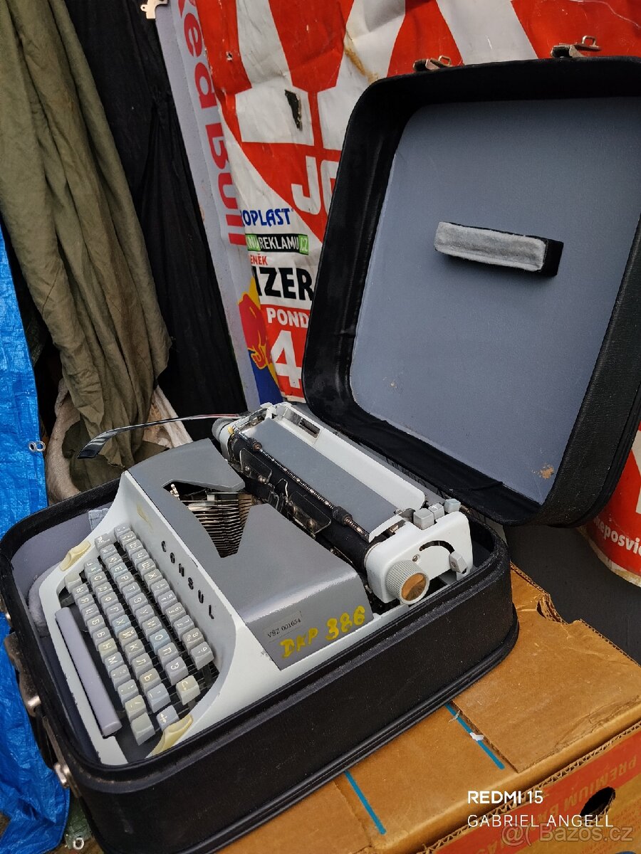 Psací stroj CONSUL 221.1 - 3