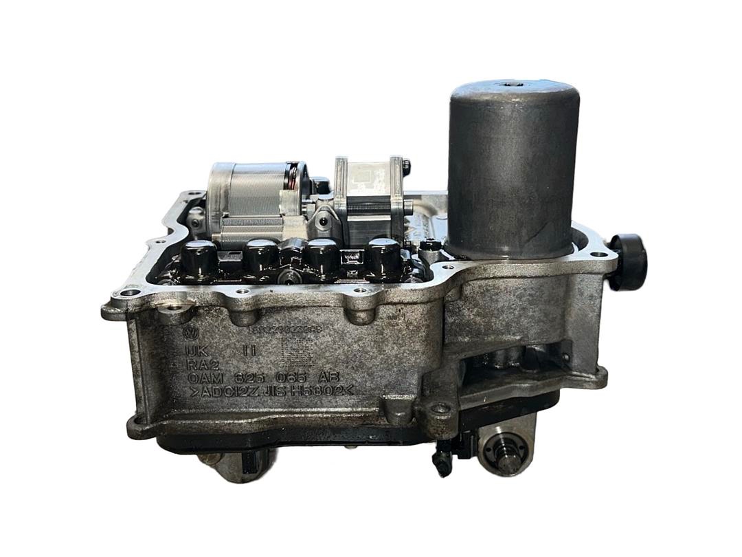 Mechatronika se softwarem 0AM325065AB VW Golf 7 r.v. 2016 - 3