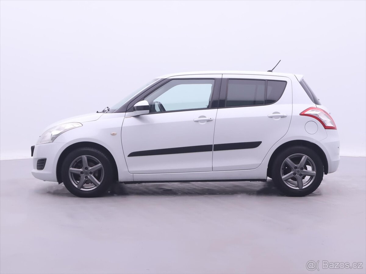 Suzuki Swift 1,2 VVT 66kW Klimatizace 1.Maj (2012) - 3