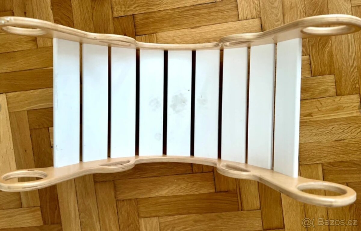 "Duhová" hrací houpačka SWING – bílá - 3