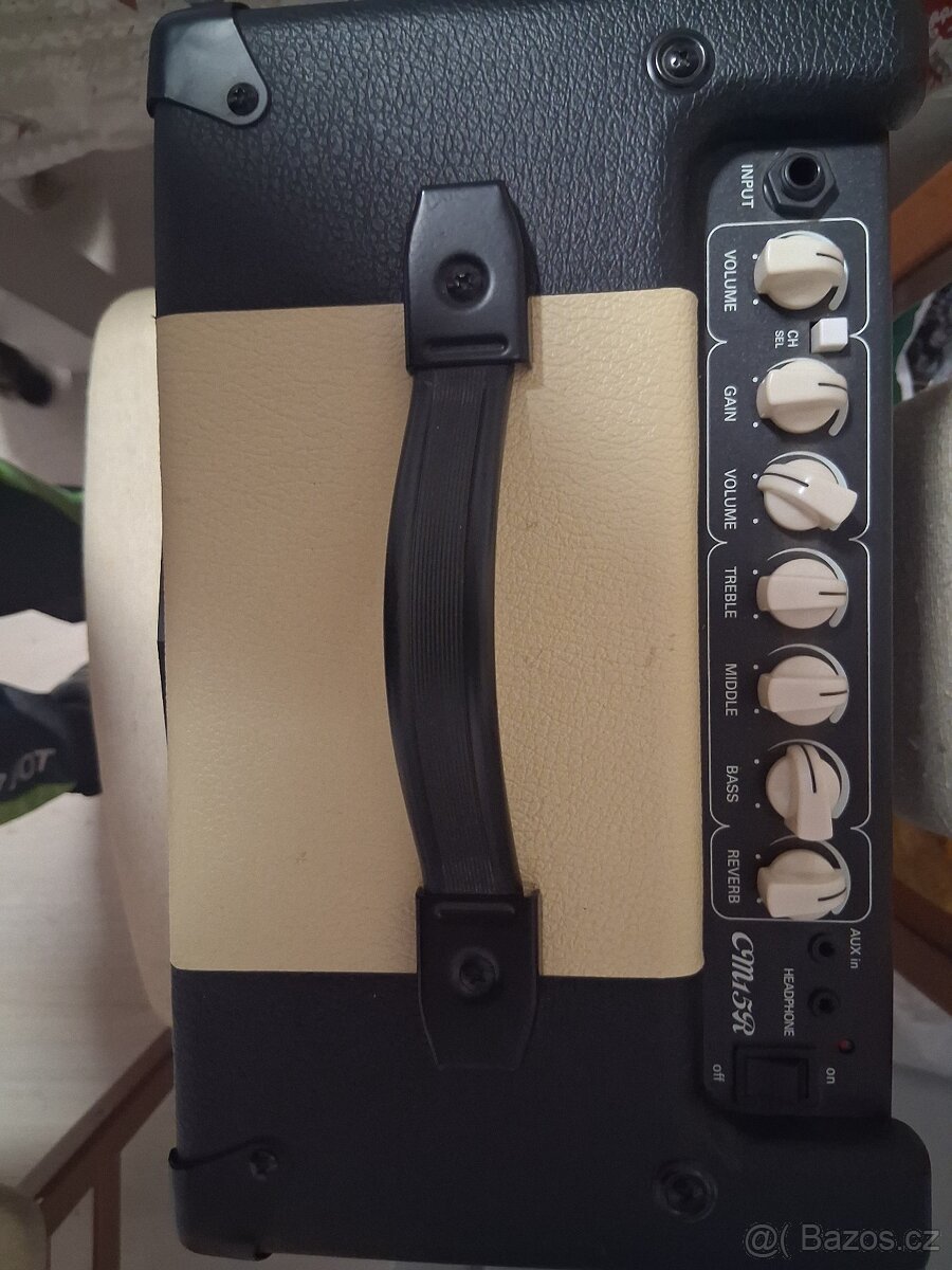 Prodám nové combo Cort cm15R - 3