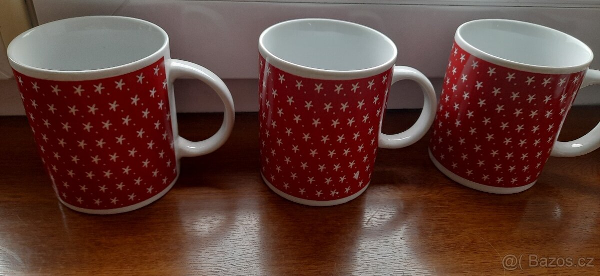 Hrnečky z dědictví. - 3