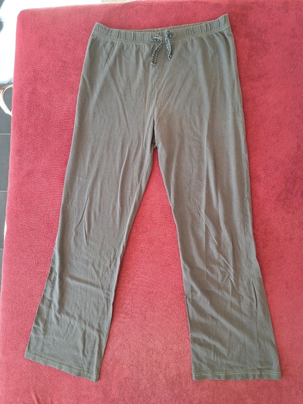 Chlapecký pyžamový set C&A vel. 164 - 3