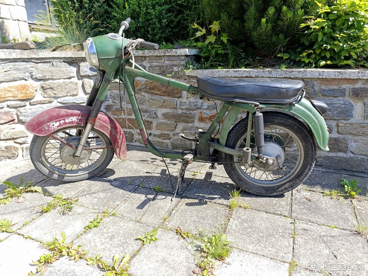 Jawa 250 - 3