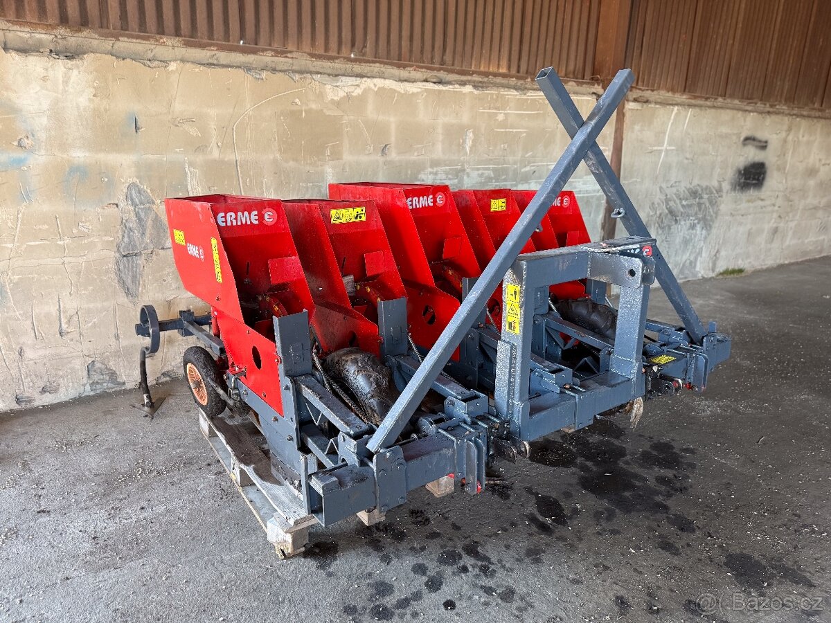 Sazeč česneku ERME - 3