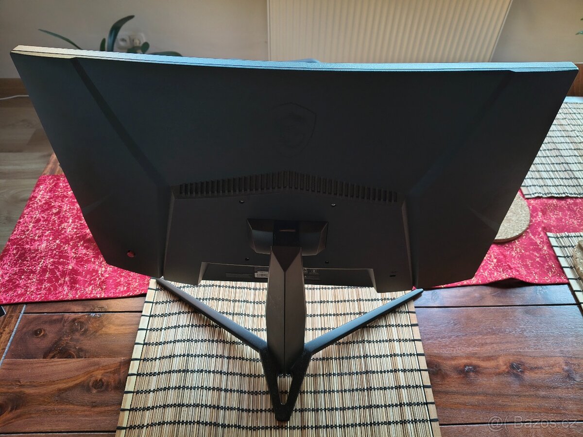 Prodám 23.6" MSI G24C4 E2 - 3