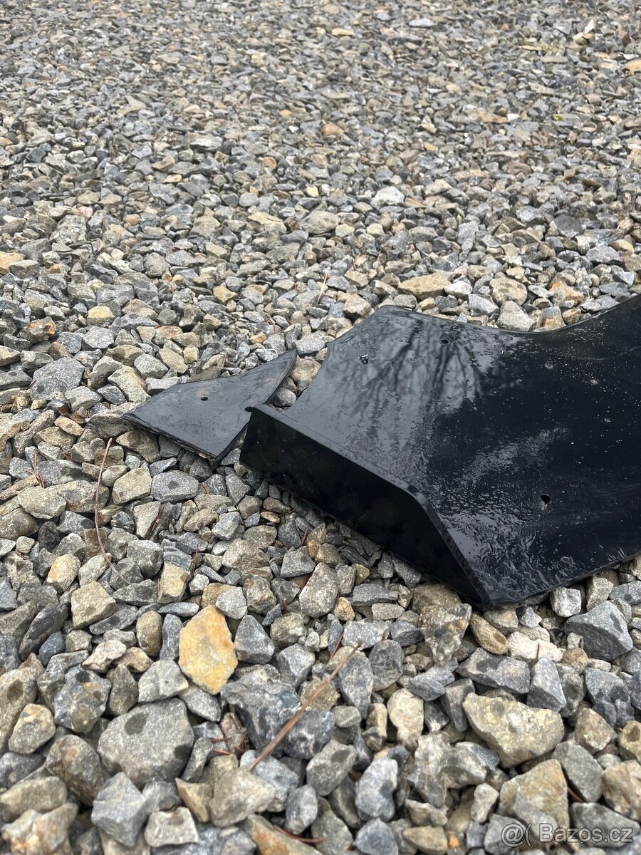 Spoiler pod přední nárazník - 3