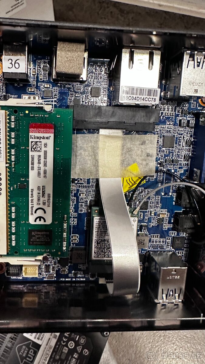 GIGABYTE BRIX mini PC GB-BACE 3160 - 3