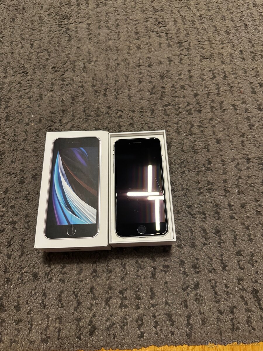 IPhone SE 2020 - 3