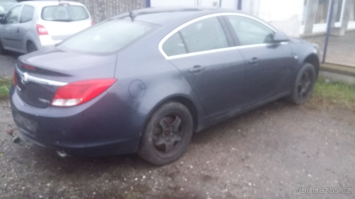 opel insignia 2.0i turbo 4x4 rv2008 - 3