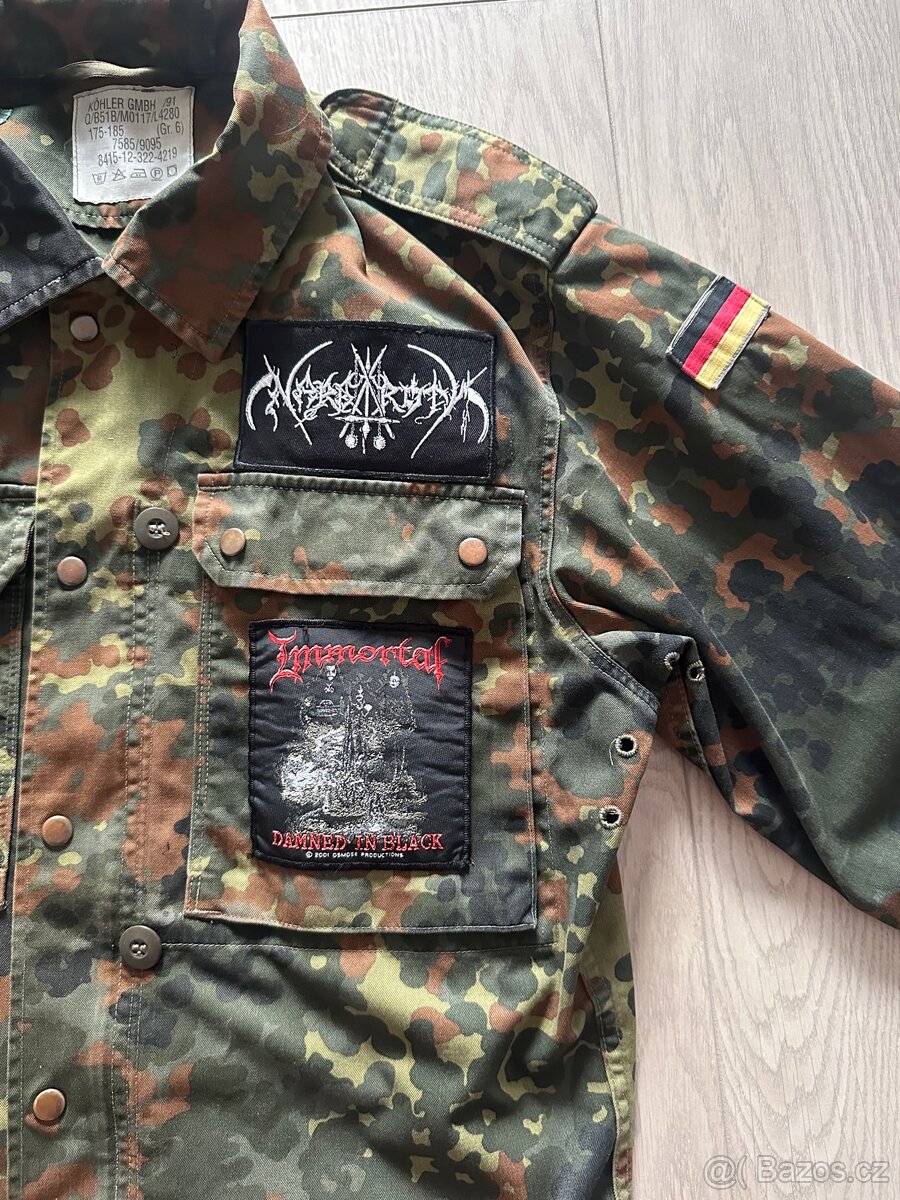 Metalová bunda s nášivkami - 3