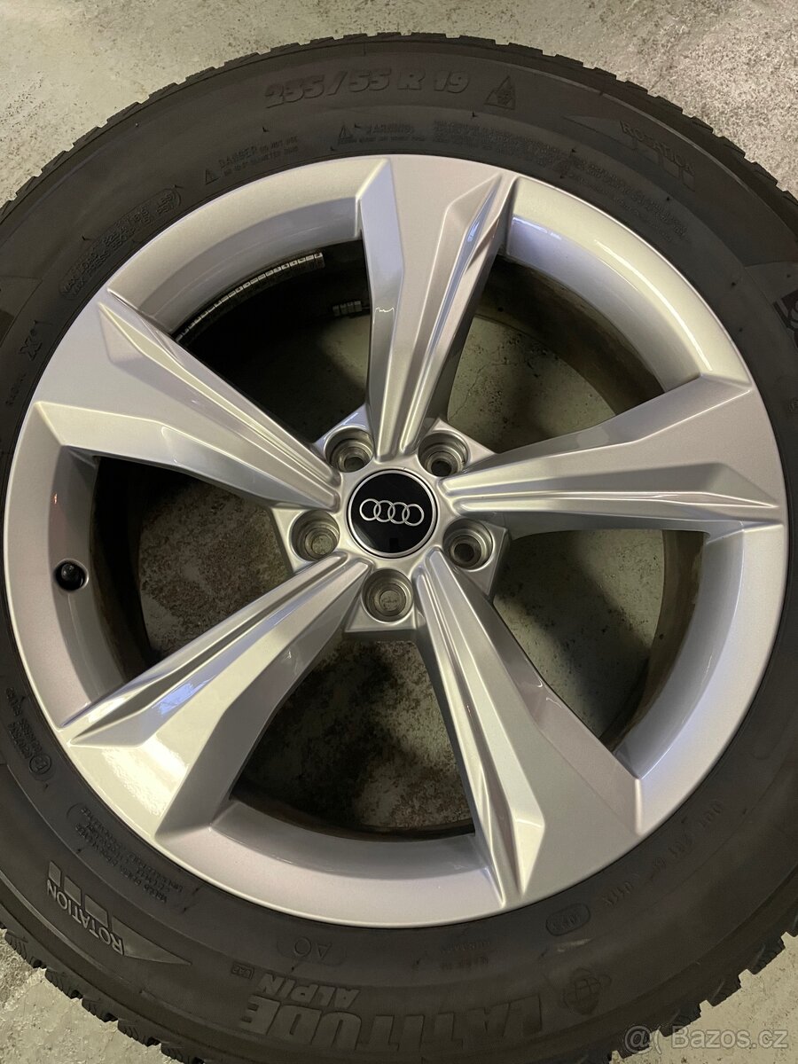 Original zimni Audi Q5 SQ5 r19 235/55/19 95% - 3