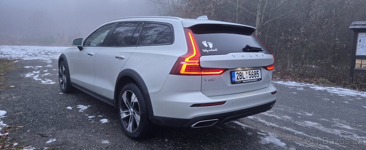 Volvo V60 Cross Country, B4, AWD - 3