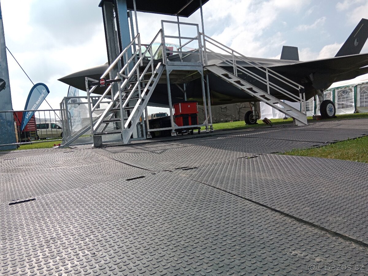 Pojezdové panely / desky - 3