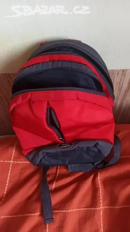 Červený dětský batoh - 3