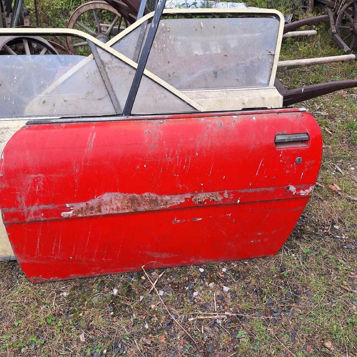 Dveře Škoda 110r - 3