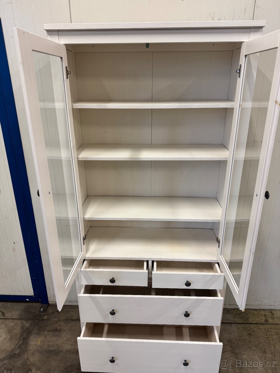 Vitrína ikea Hemnes - 3