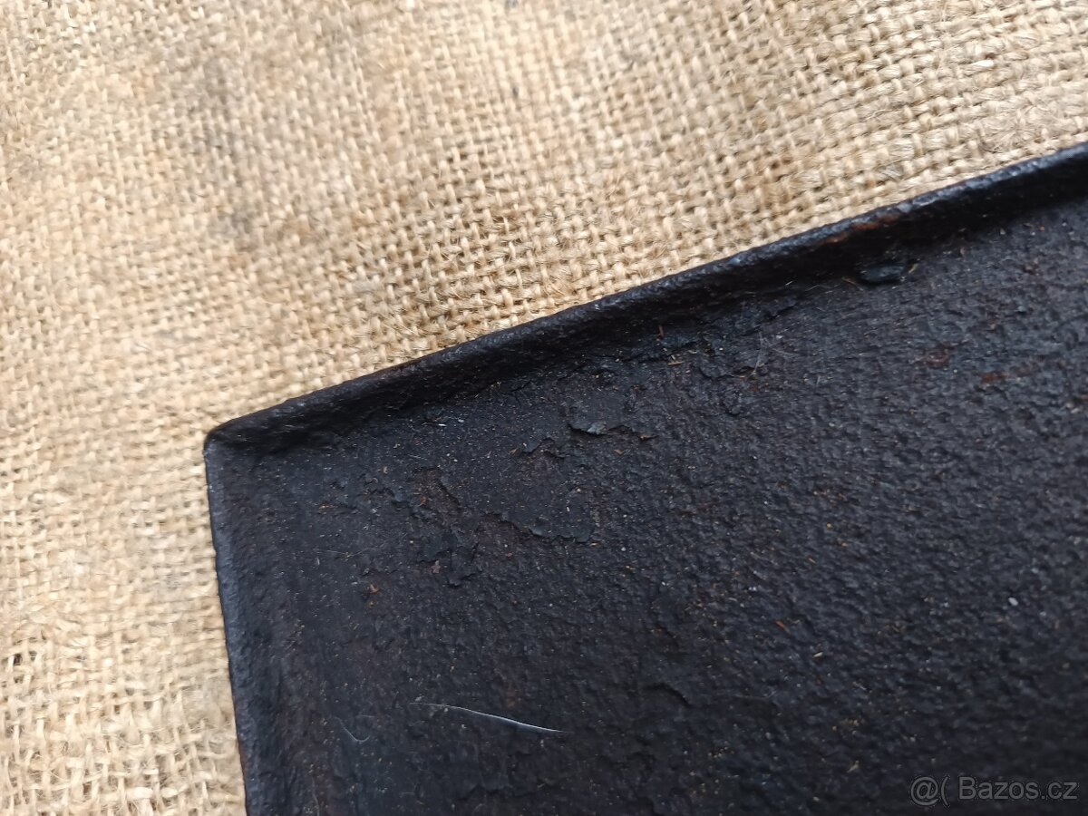 Starý litinový tál - Top stav - 3