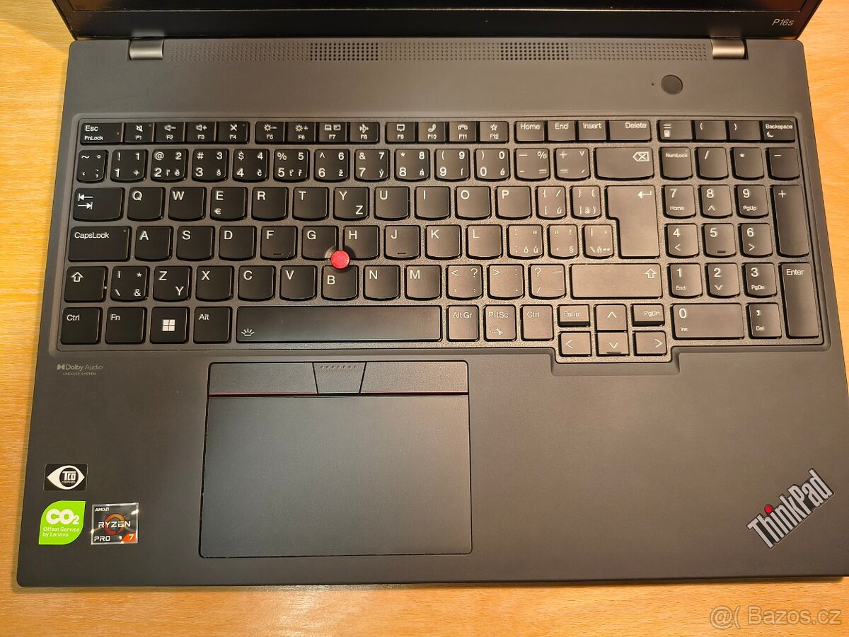 Lenovo ThinkPad P16s Gen 1 - 3