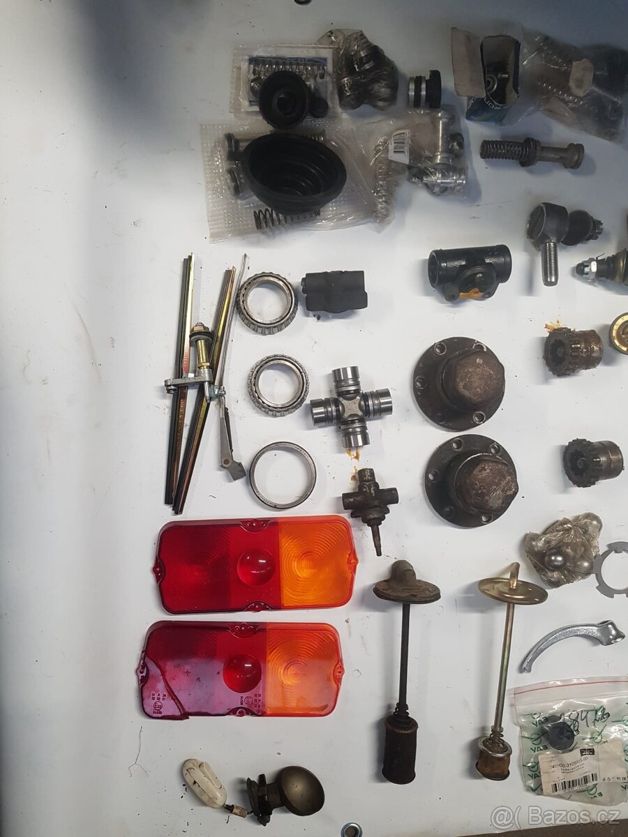 UAZ 469 - 3151 DÍLY - 3