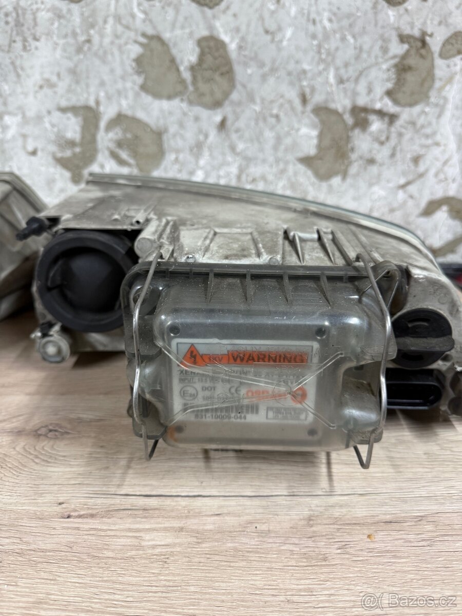 Xenony Octavia 2 Před Facelift - 3