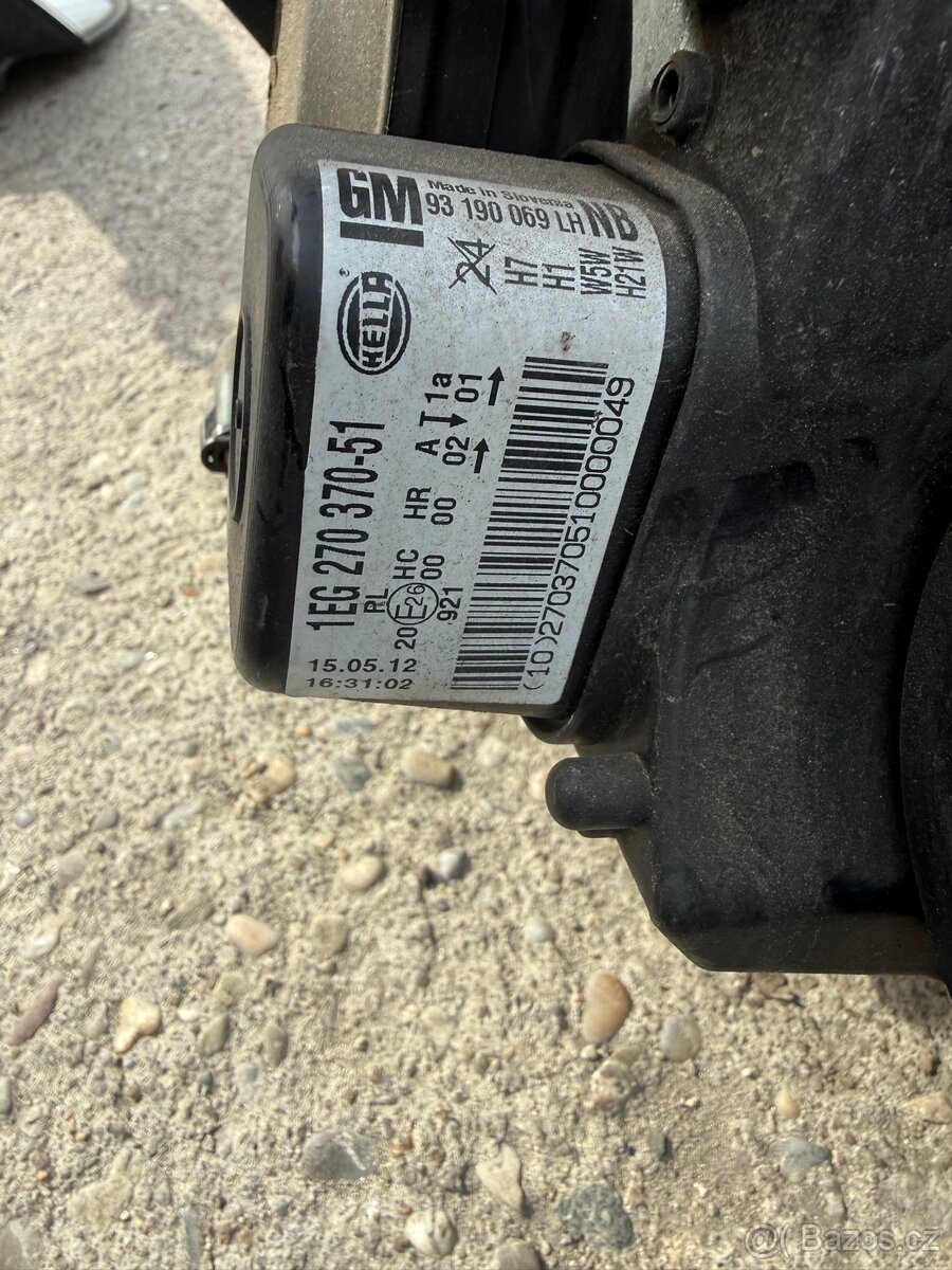 Přední světla Opel astra H - 3