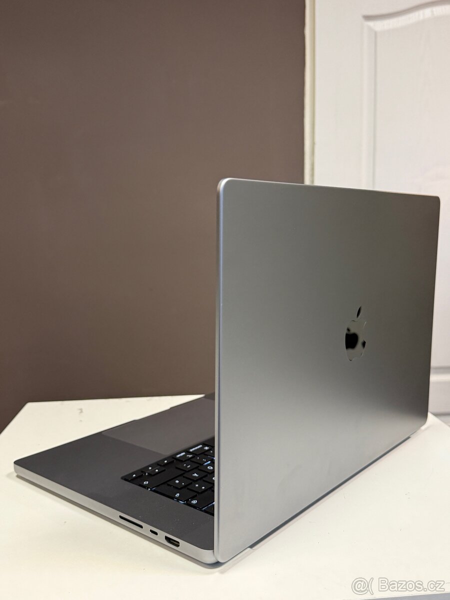 MacBook PRO 16” M1 PRO 32/512 - 3