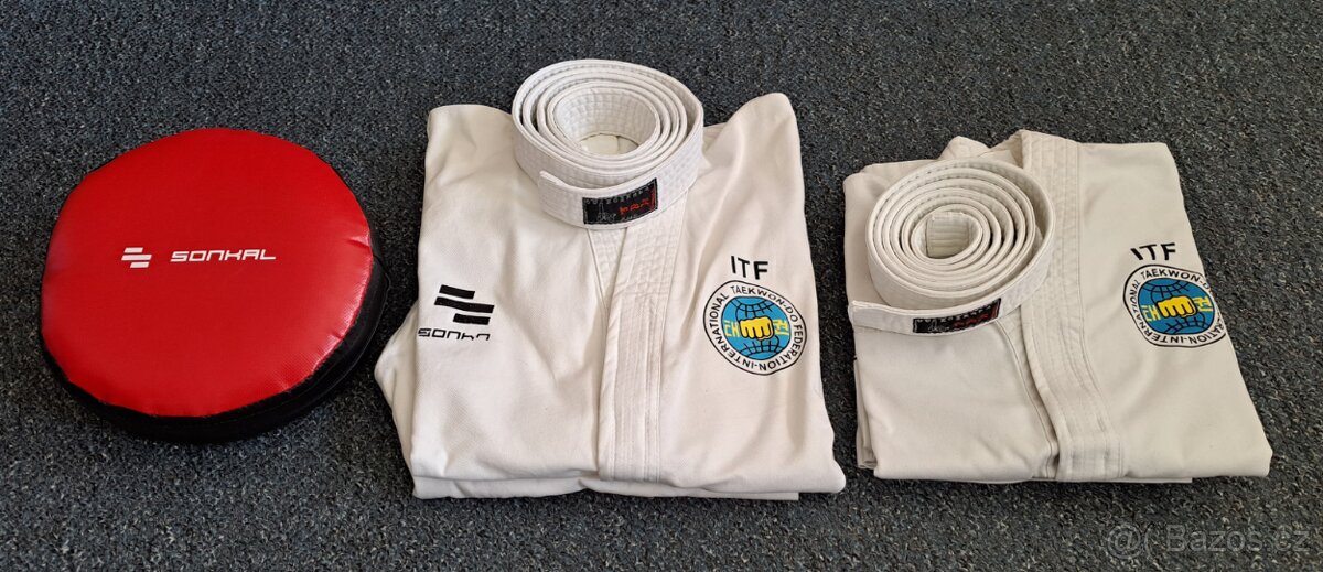 2x Taekwon-Do kimono a lapa - 3