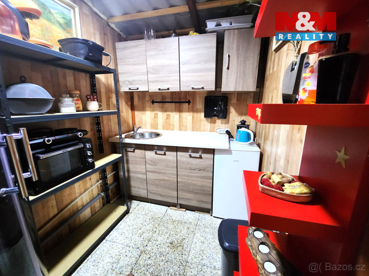 Prodej, karavan s dřevěnou přístavbou, Hradec u Kadaně - 3