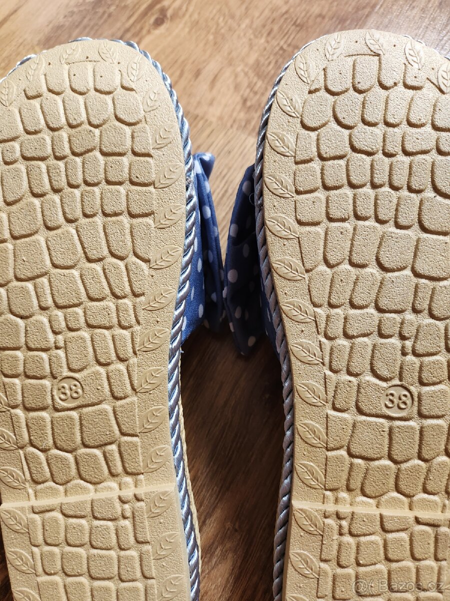 Dámské pantofle - 3