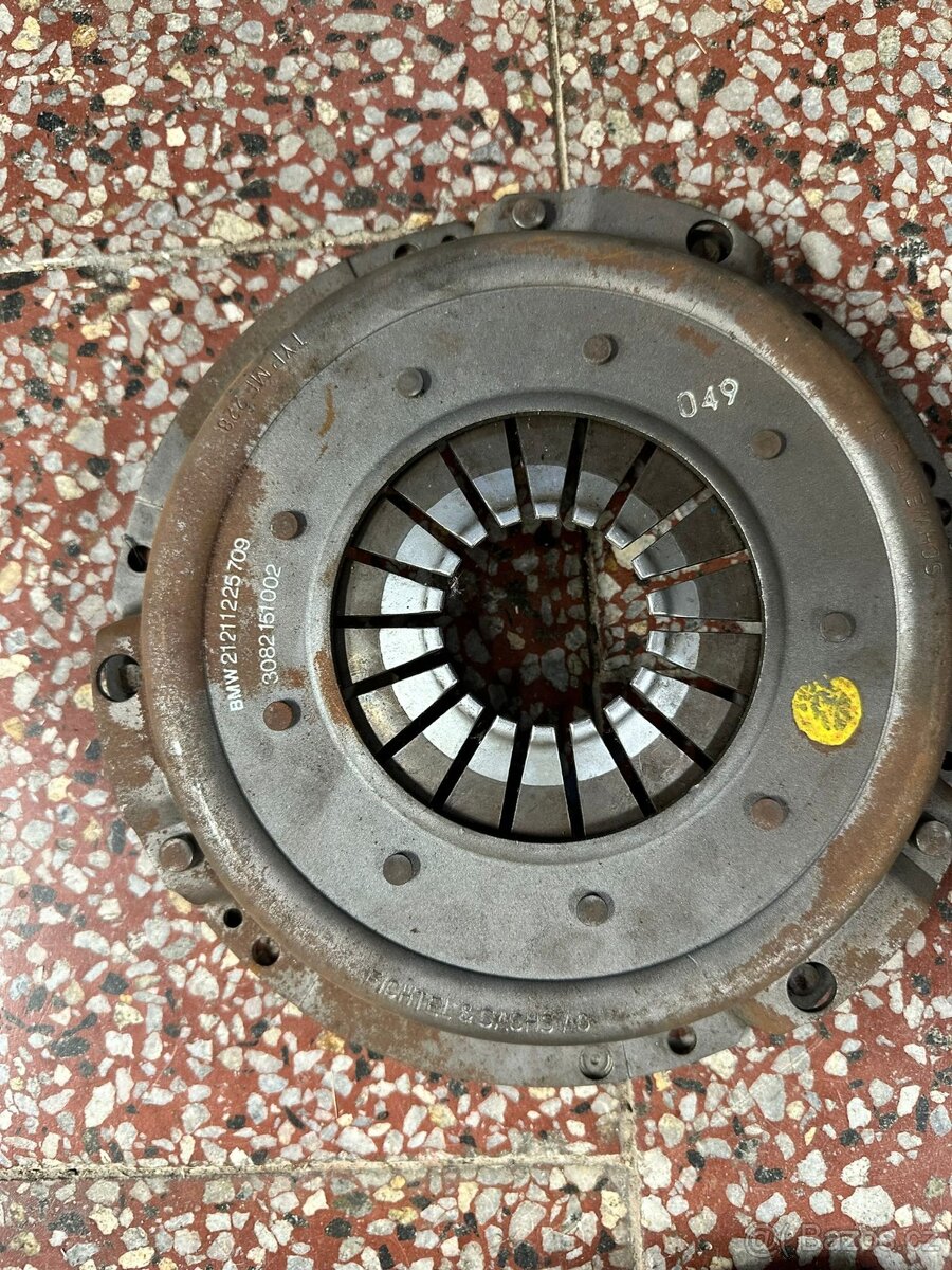 Lamela + přítlačný talíř BMW e30 - e34 - e28 - 3