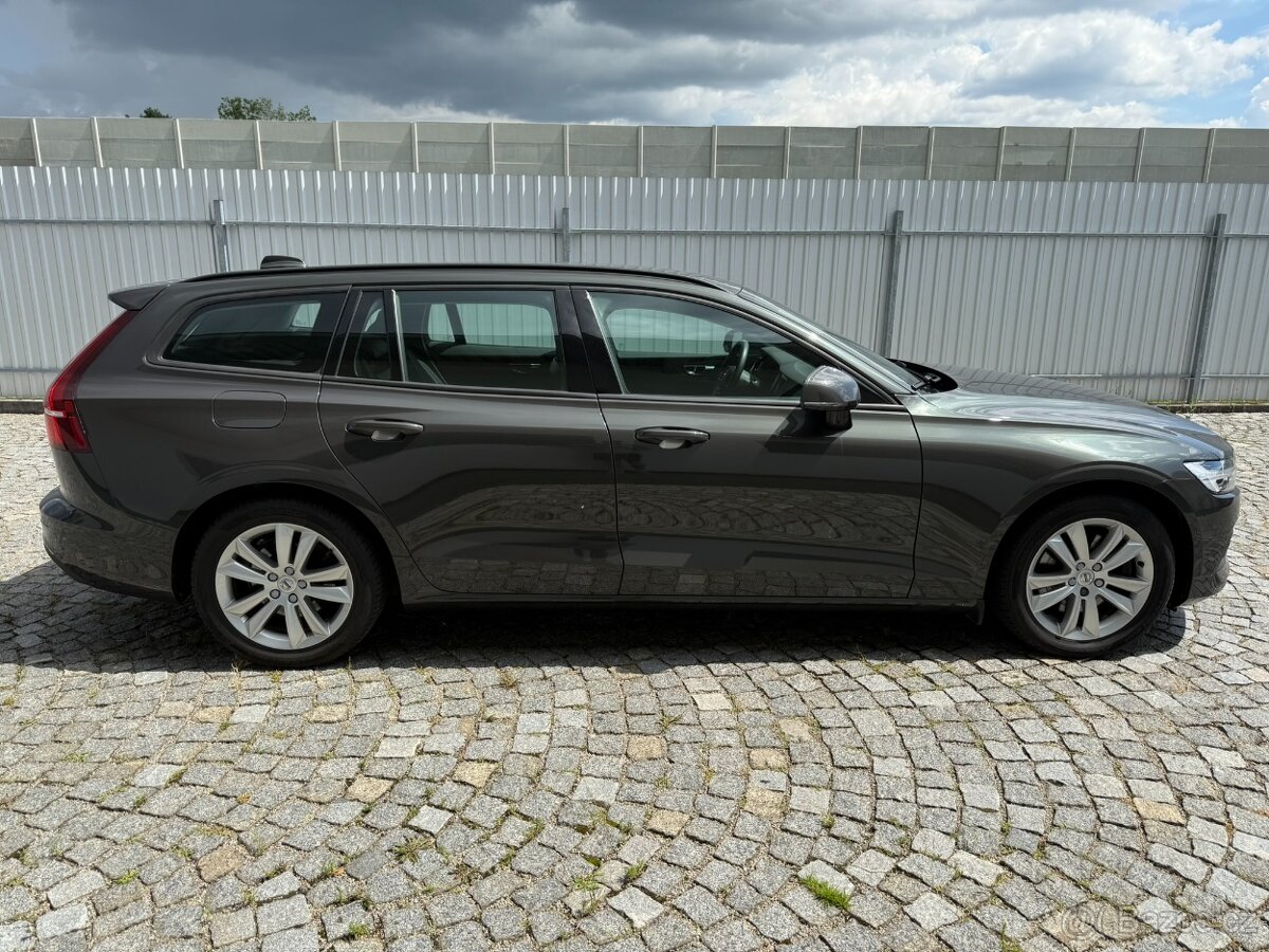 Volvo V60 B4 145 kW Momentum 2021 | 96400 km | ČR | 1.maj - 3