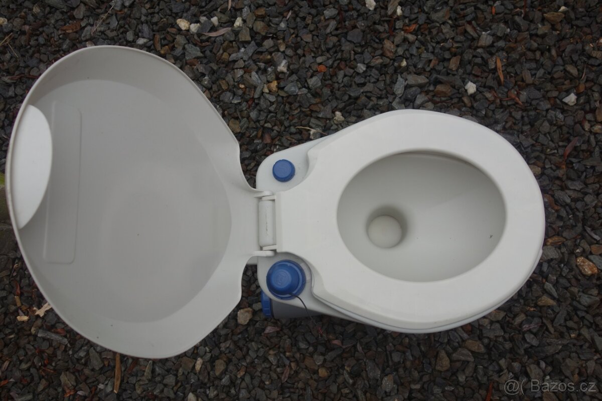 WC TOALETA ZÁCHOD - 3