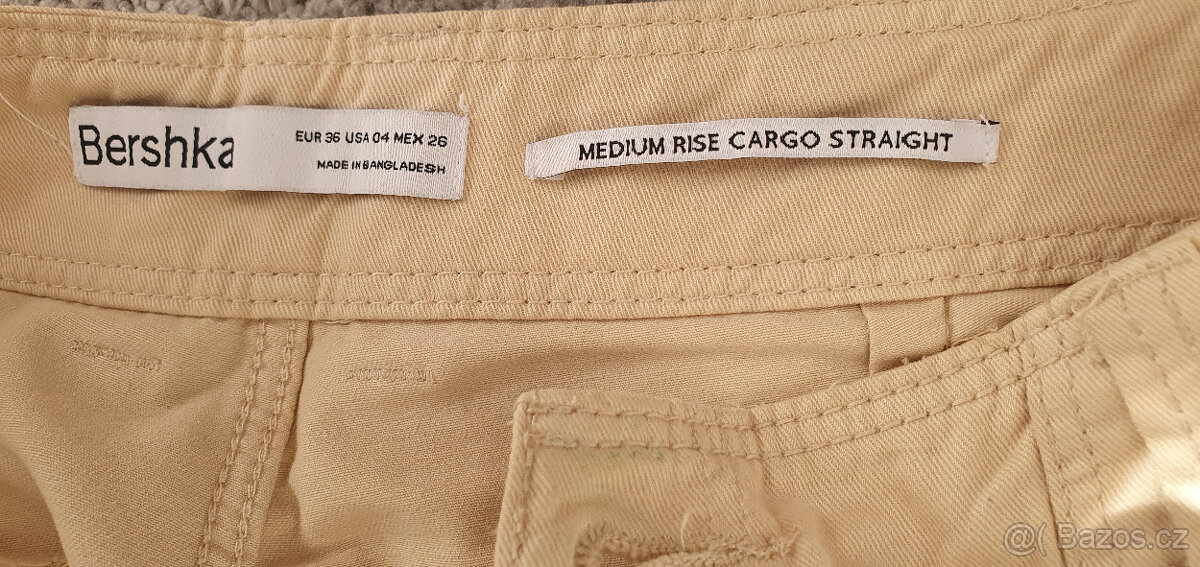 Cargo kalhoty Bershka velikost 36 - 3