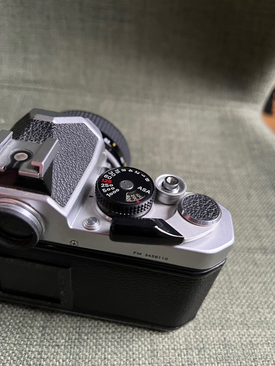 Nikon FM + 24/2.8 - 3