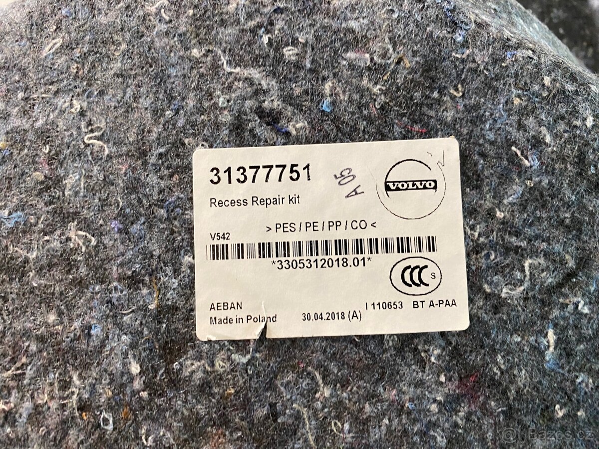 Volvo V90 výplň kufru - 3