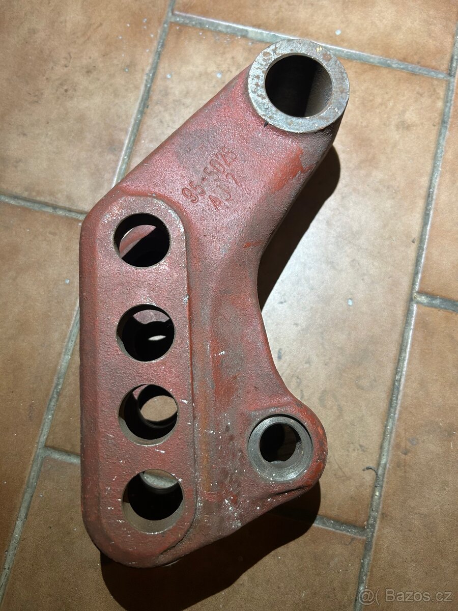 Konzole 3.bodu Zetor - 3